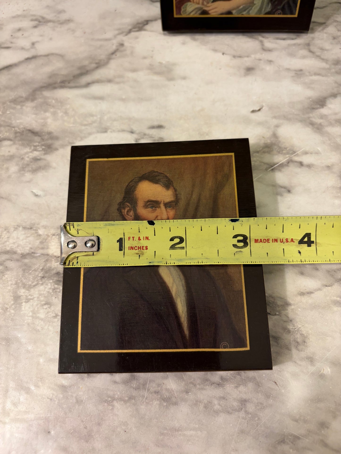 Abe and Mary Todd Lincoln Small Wood Hangings