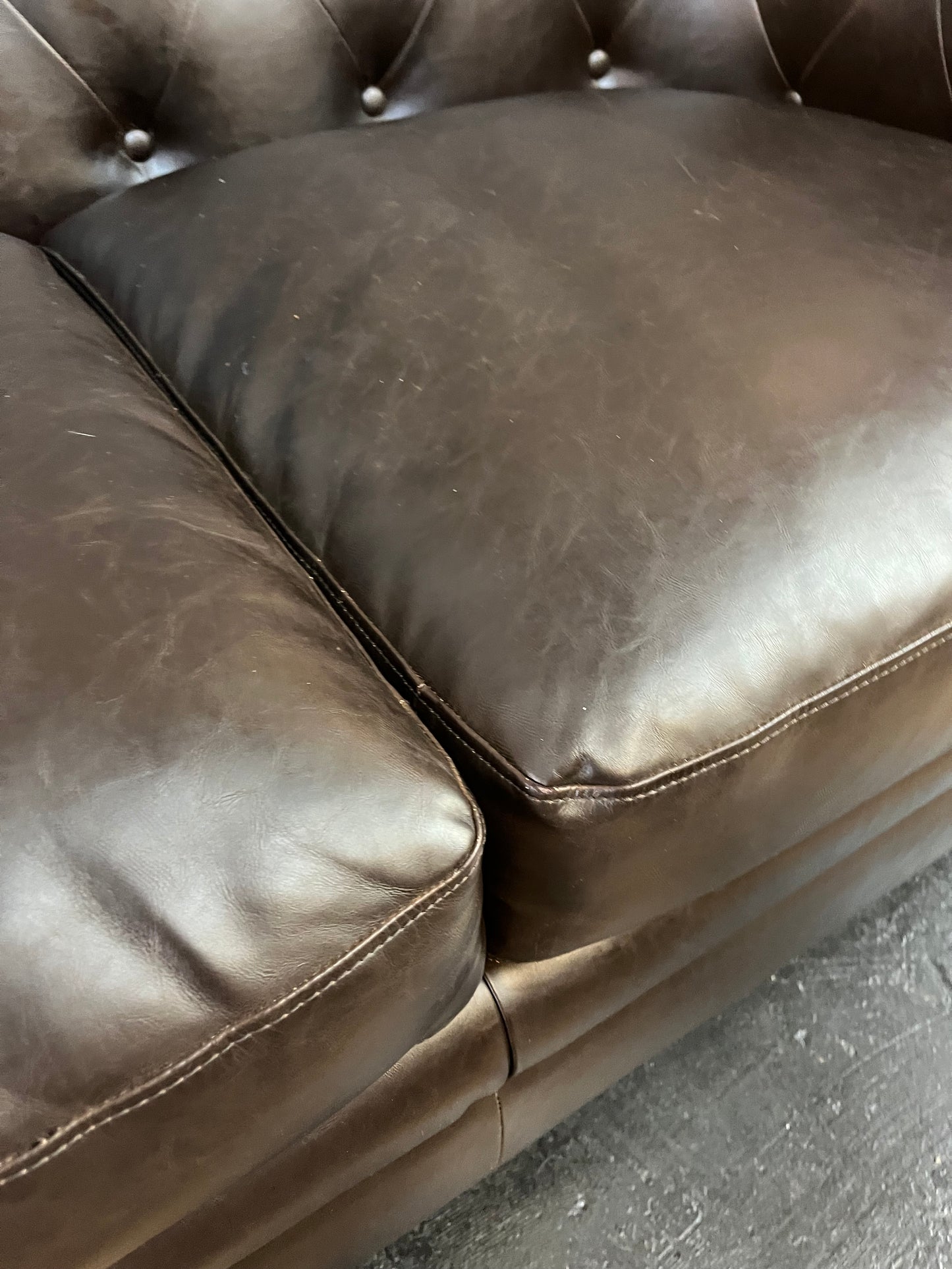 Brown Sofa Chesterfield Style