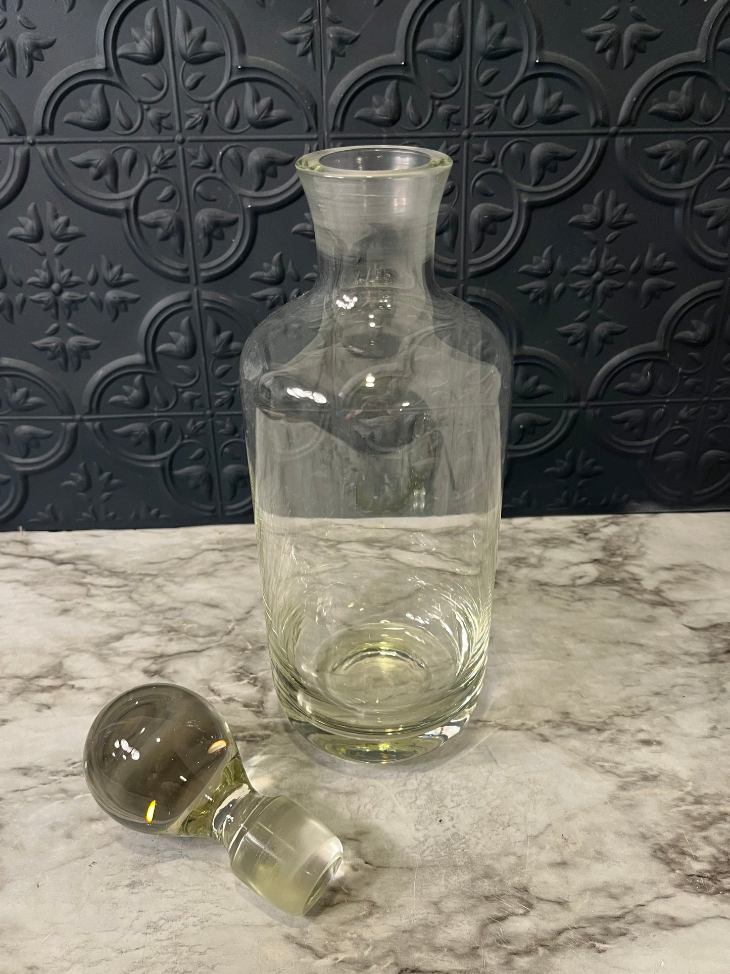 Clear Glass Decanter with Round Glass Stopper