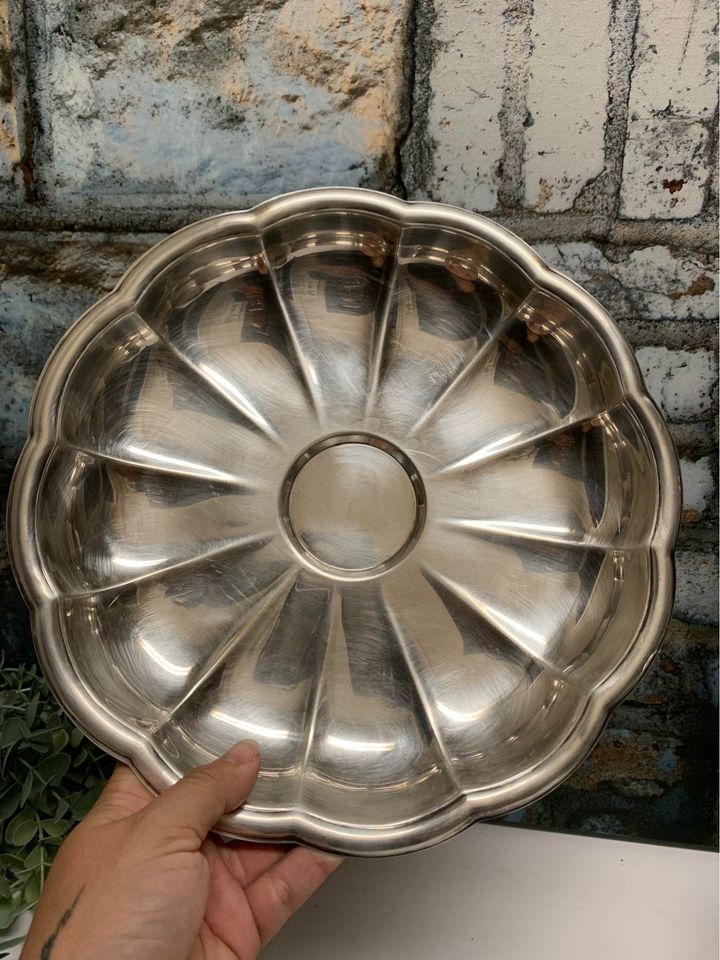 Silverplate scallopped tray