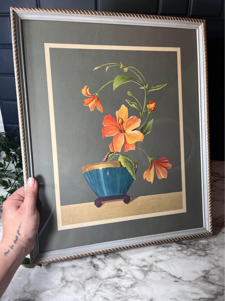 Orange flowers in pot print