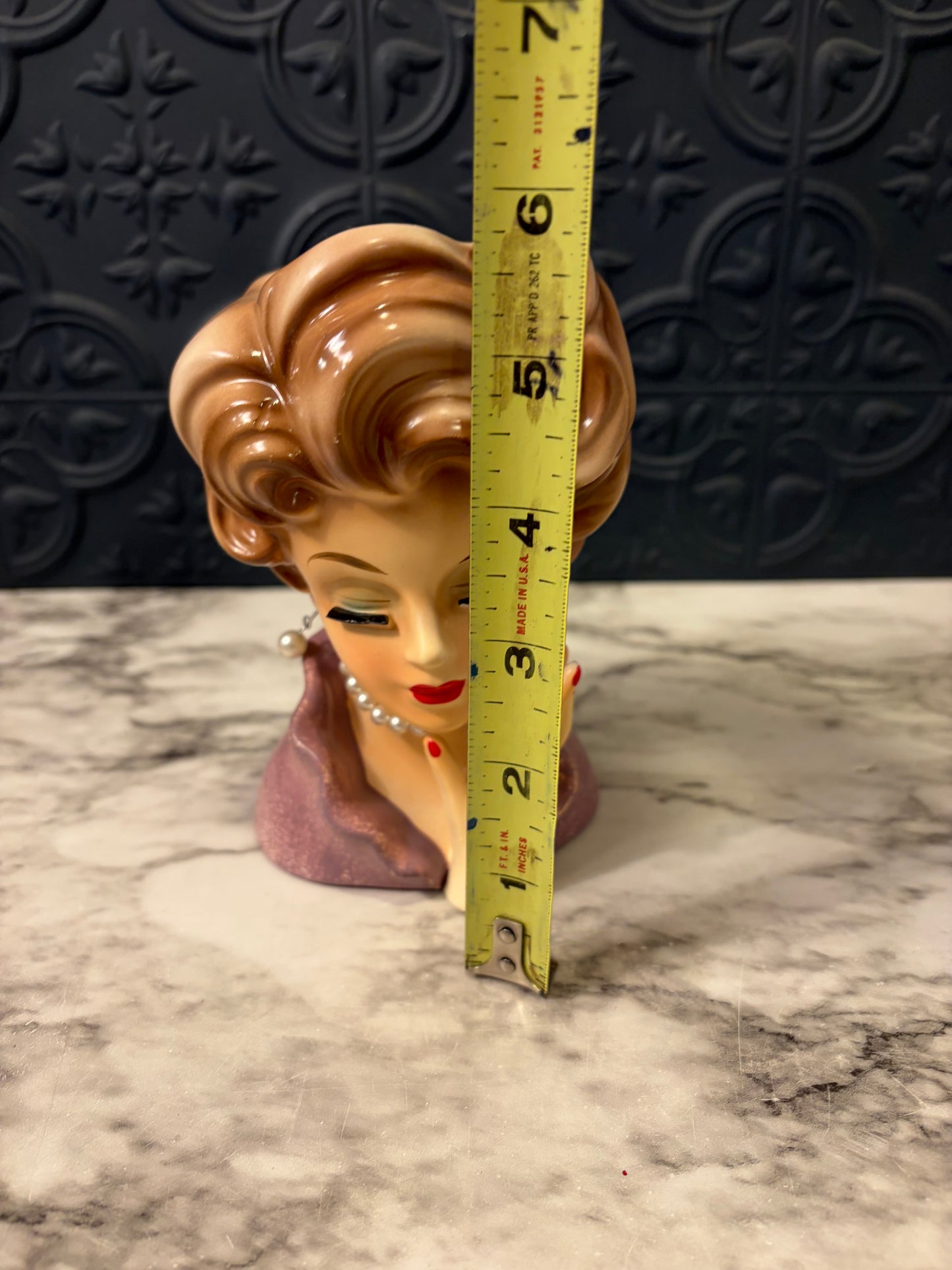 R483 Rubens Lady Head Vase