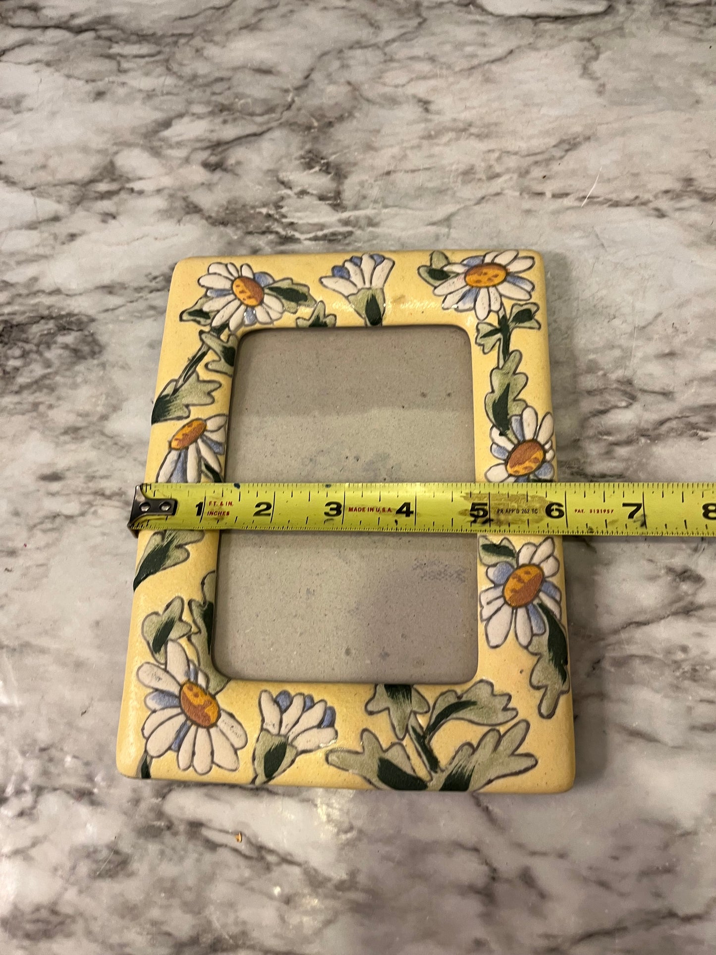 Ceramic Daisy frame