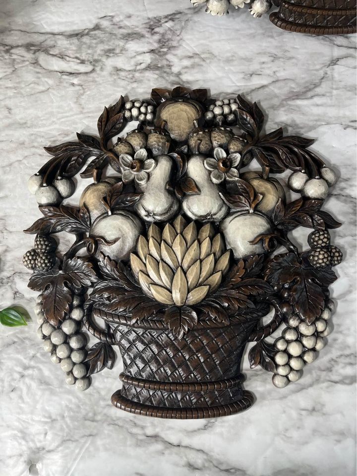 Vintage Plastic flower basket wall hangings set of 2