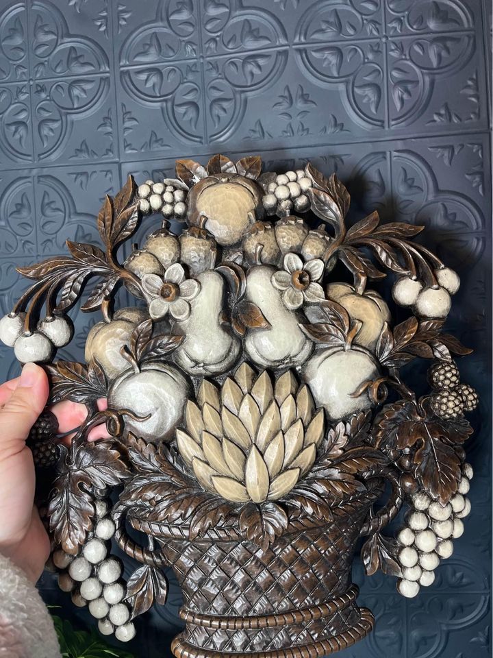 Vintage Plastic flower basket wall hangings set of 2