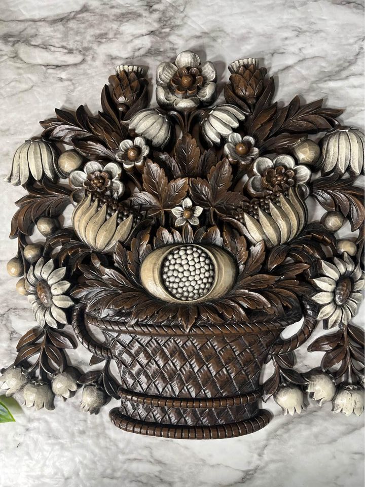 Vintage Plastic flower basket wall hangings set of 2