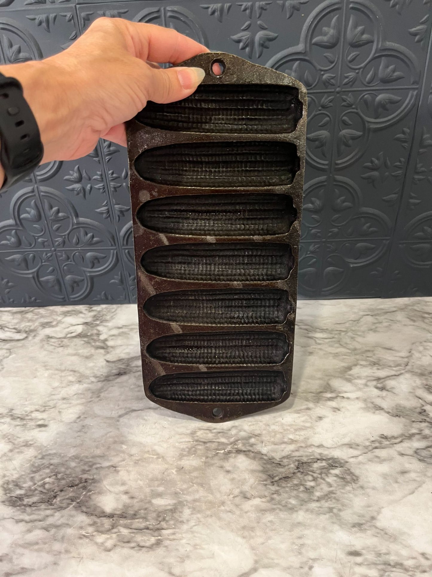 Cast Iron Cornbread 7 Slots