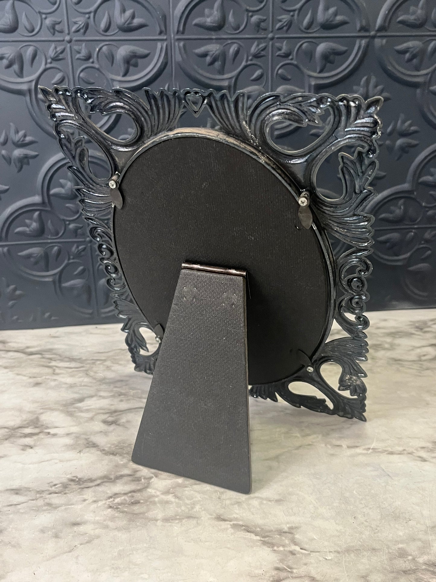 Metal Picture Frame with Cutouts