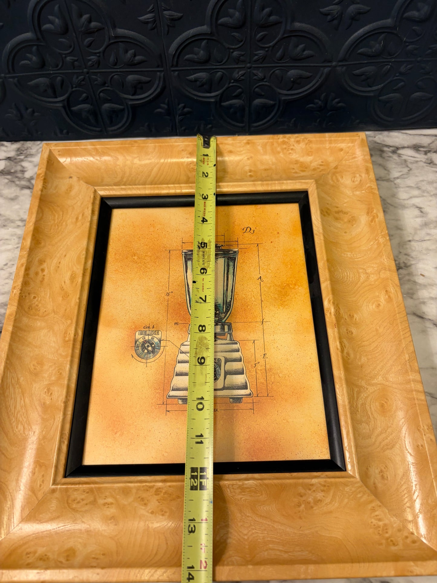 Light Burlwood Frame with Blender
