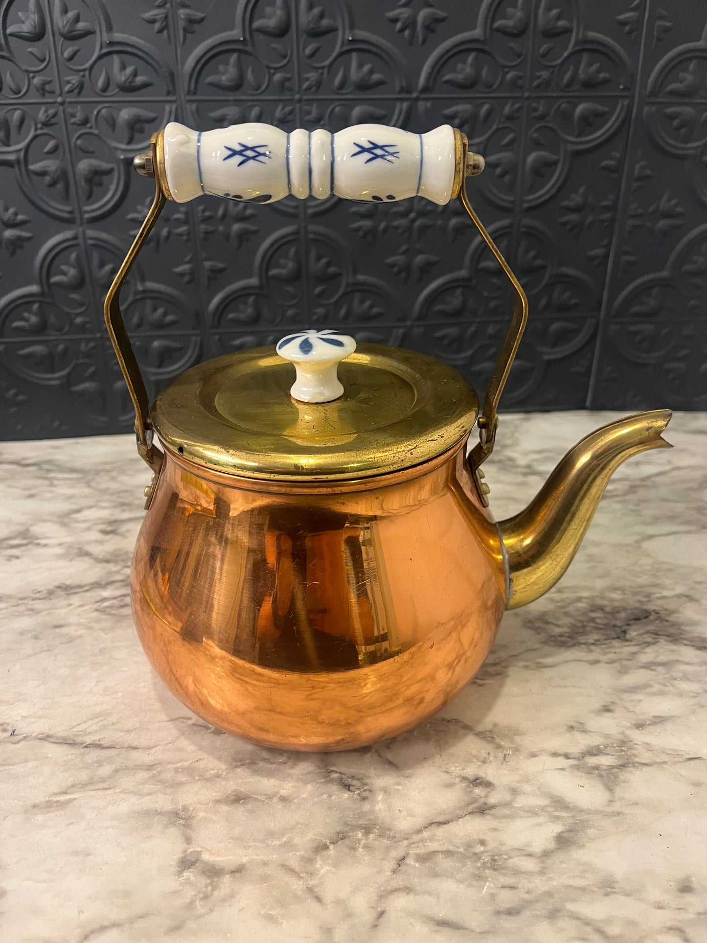 Brass and copper Teapot with Blue and White Porcelain