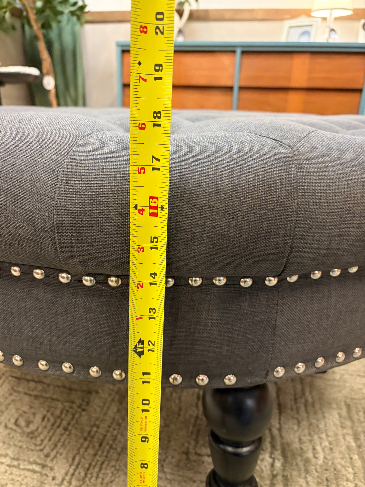 34" Round Tufted Ottoman