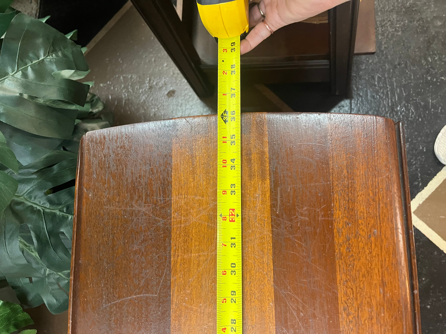 Wood Spindle gate leg dining table