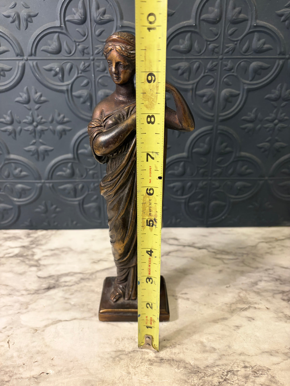 10" Statue of Woman in Bronze Tone