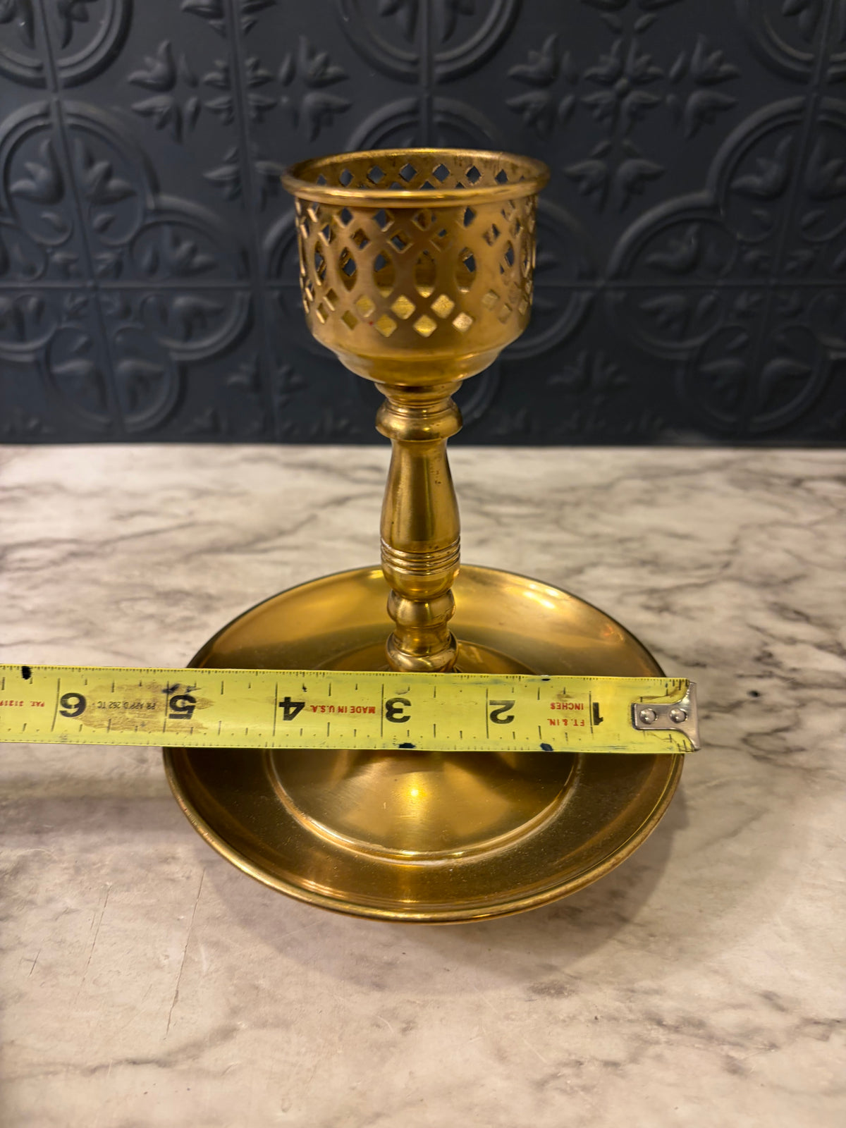 3.25" Small pillar holder with cutouts