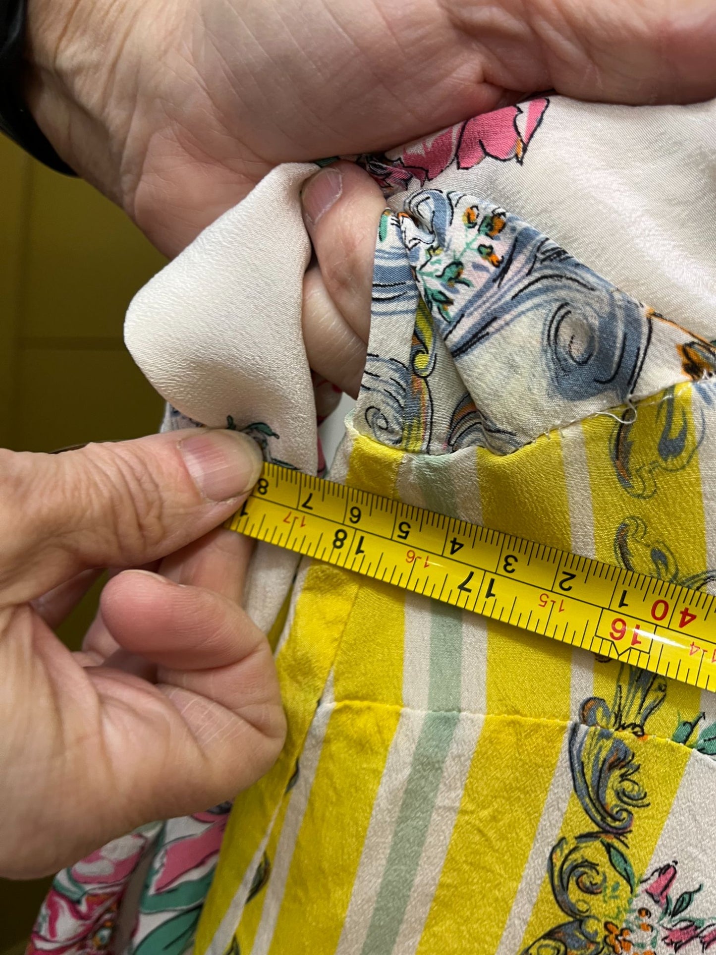 Moulinette Soeurs Anthropologie Womens Floral Print Dress Size 6 With V-Neck & Bell Sleeves