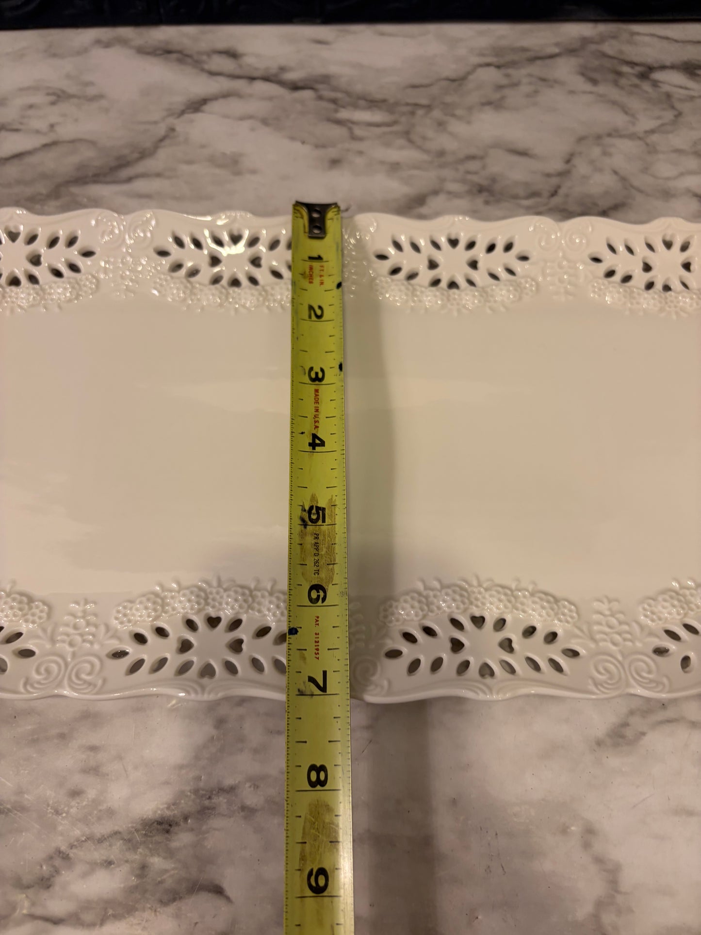 Peppertree Tabletops Rectangle Lace Edge Platter