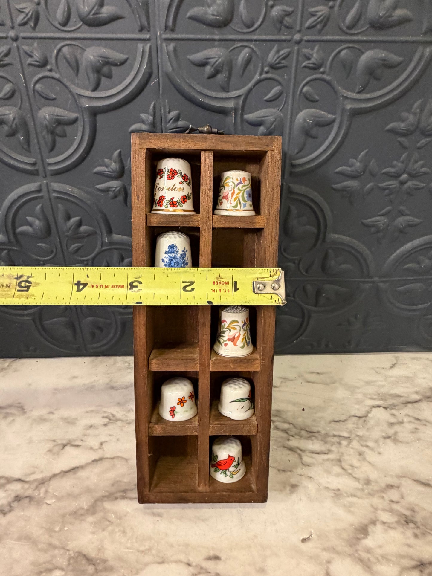 Thimble Set in Wood Shelf