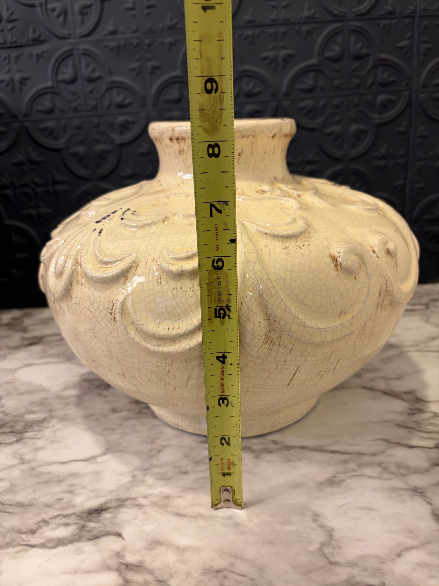 Cream Crackle Wide Vase with Leaf Motif