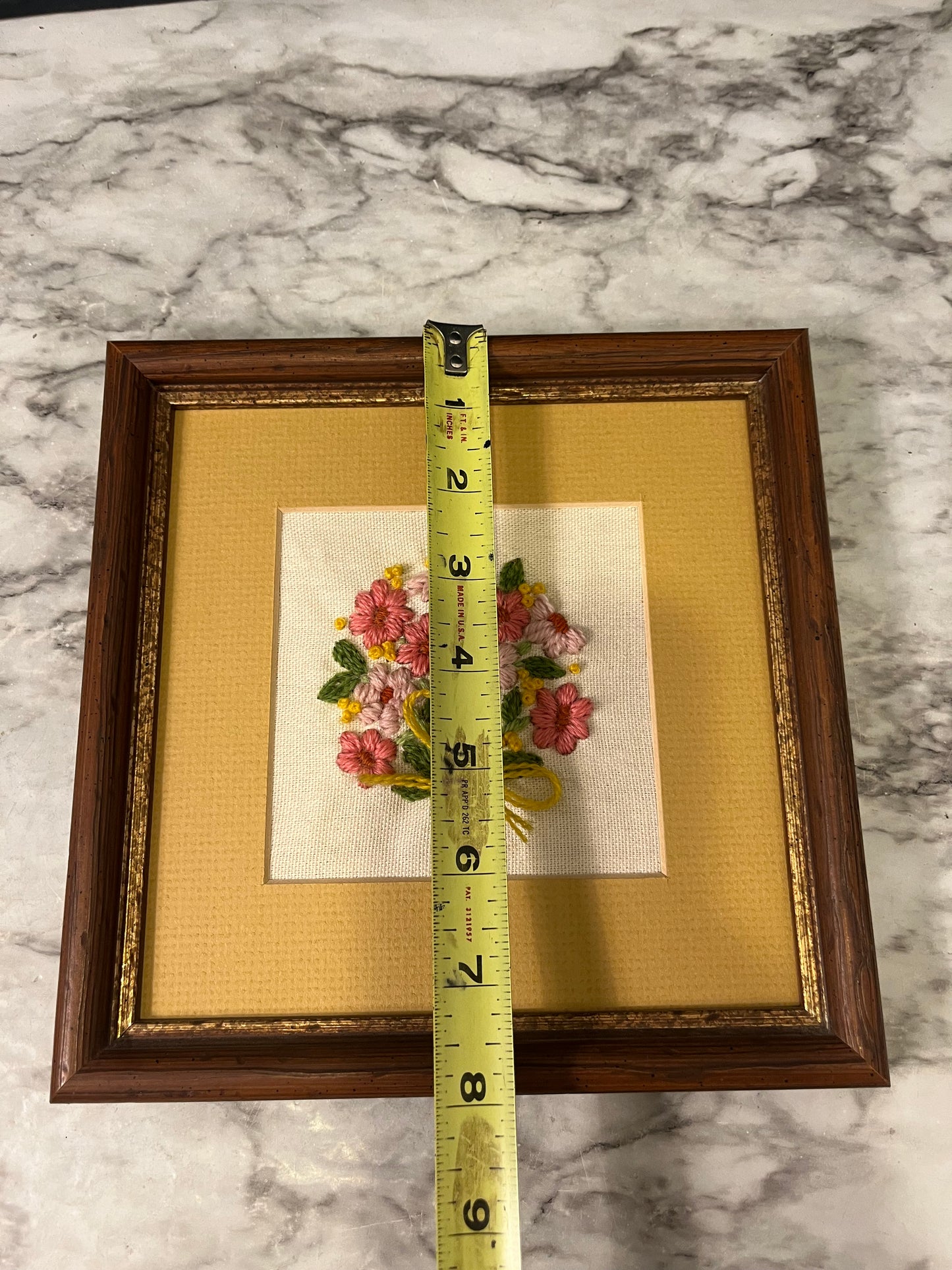 Daisy Framed Crewel