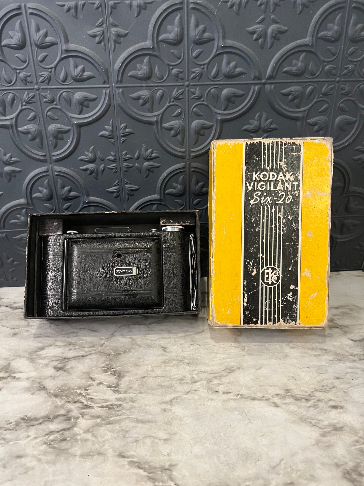 Kodak Vigilant Six-20 Camera
