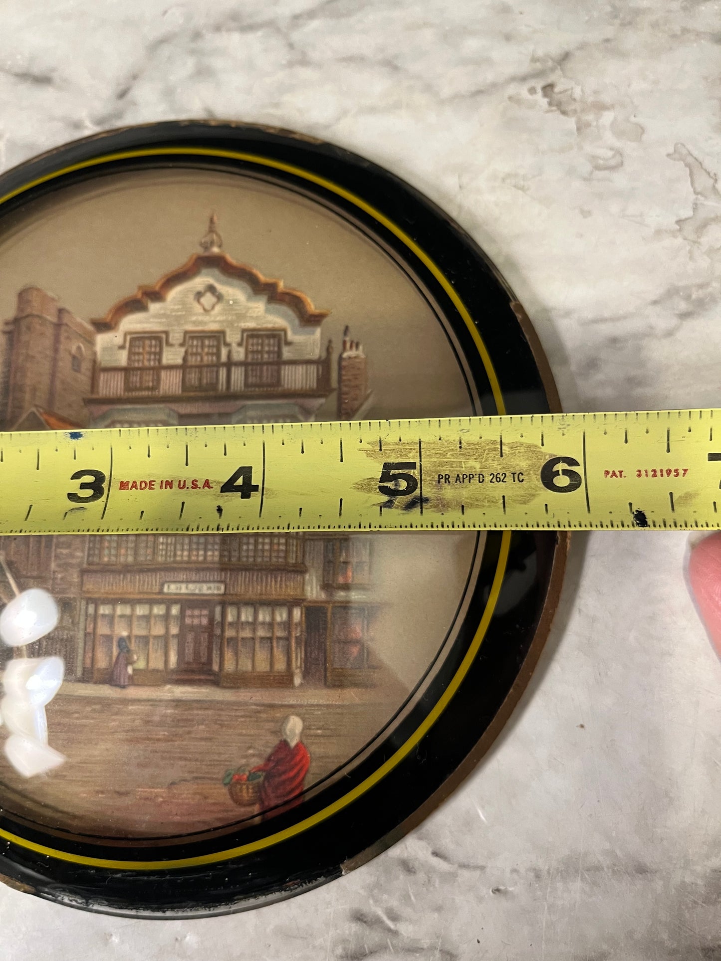 Mol's Coffe House Hanging Convex Glass