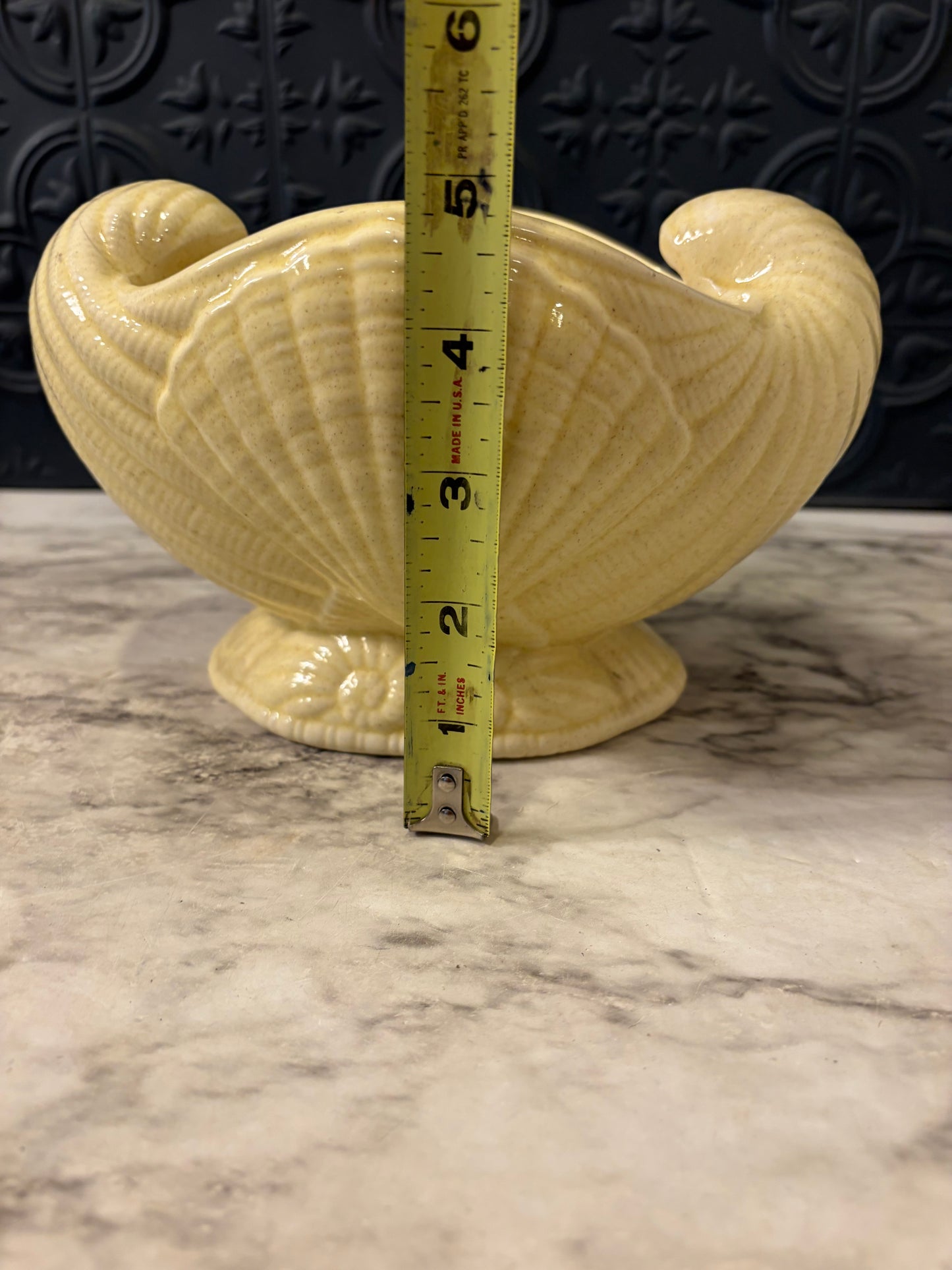 Pale Yellow Shell Detail Planter
