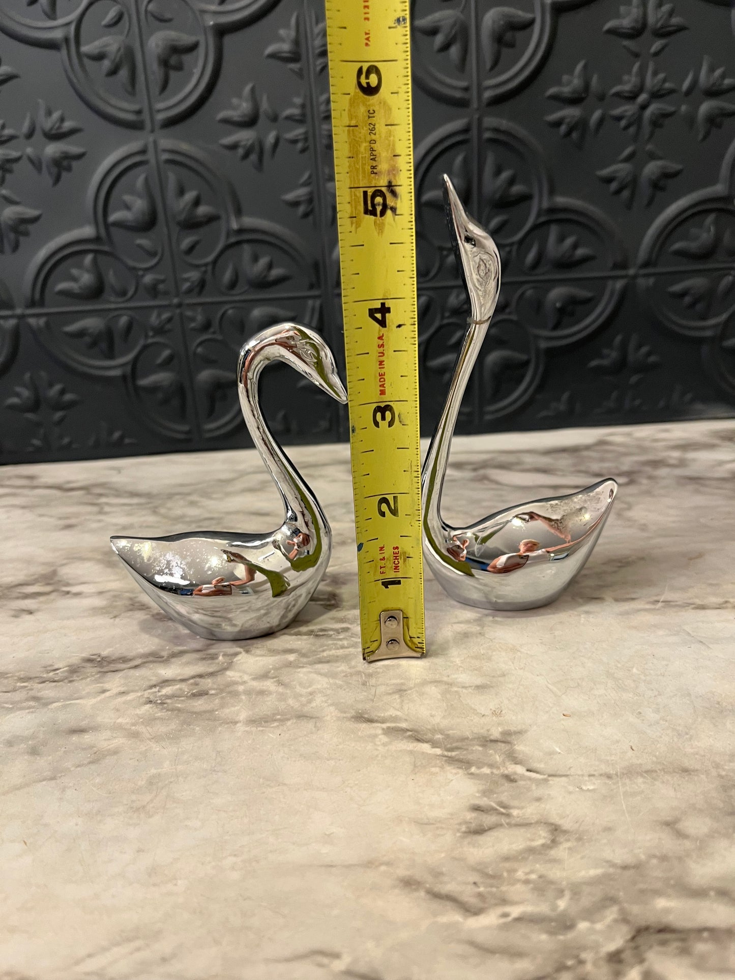 Mini Set of Silver Colored Swans