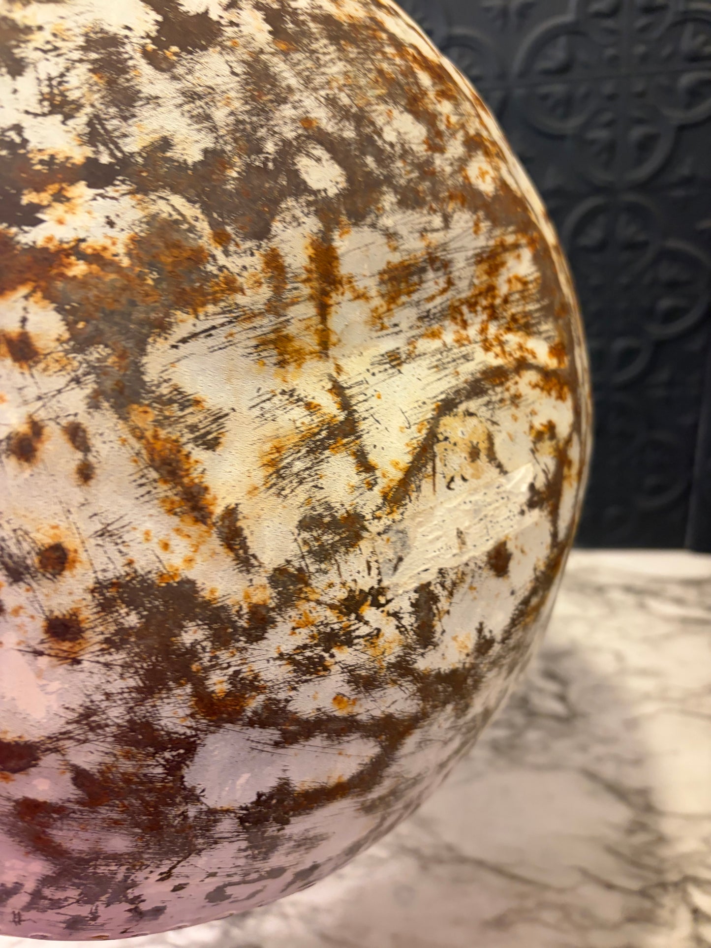 Round Metal Pot White Distress