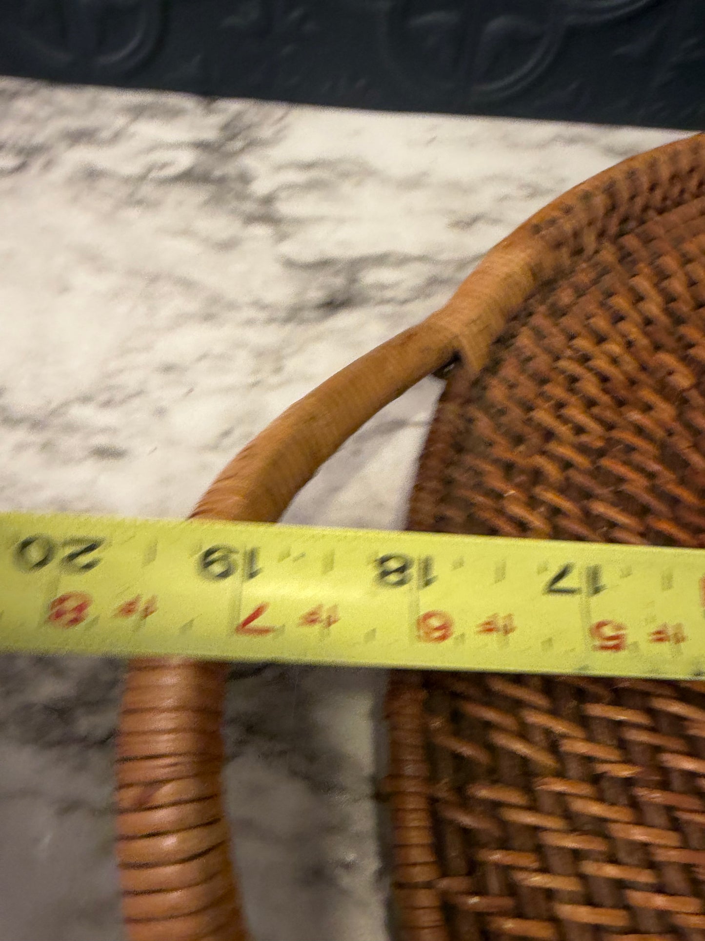 Round Woven TRay with Handles by Pampered Chef