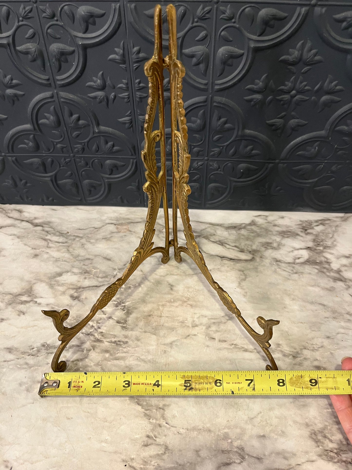 Ornate Hinged Brass Easel 10"