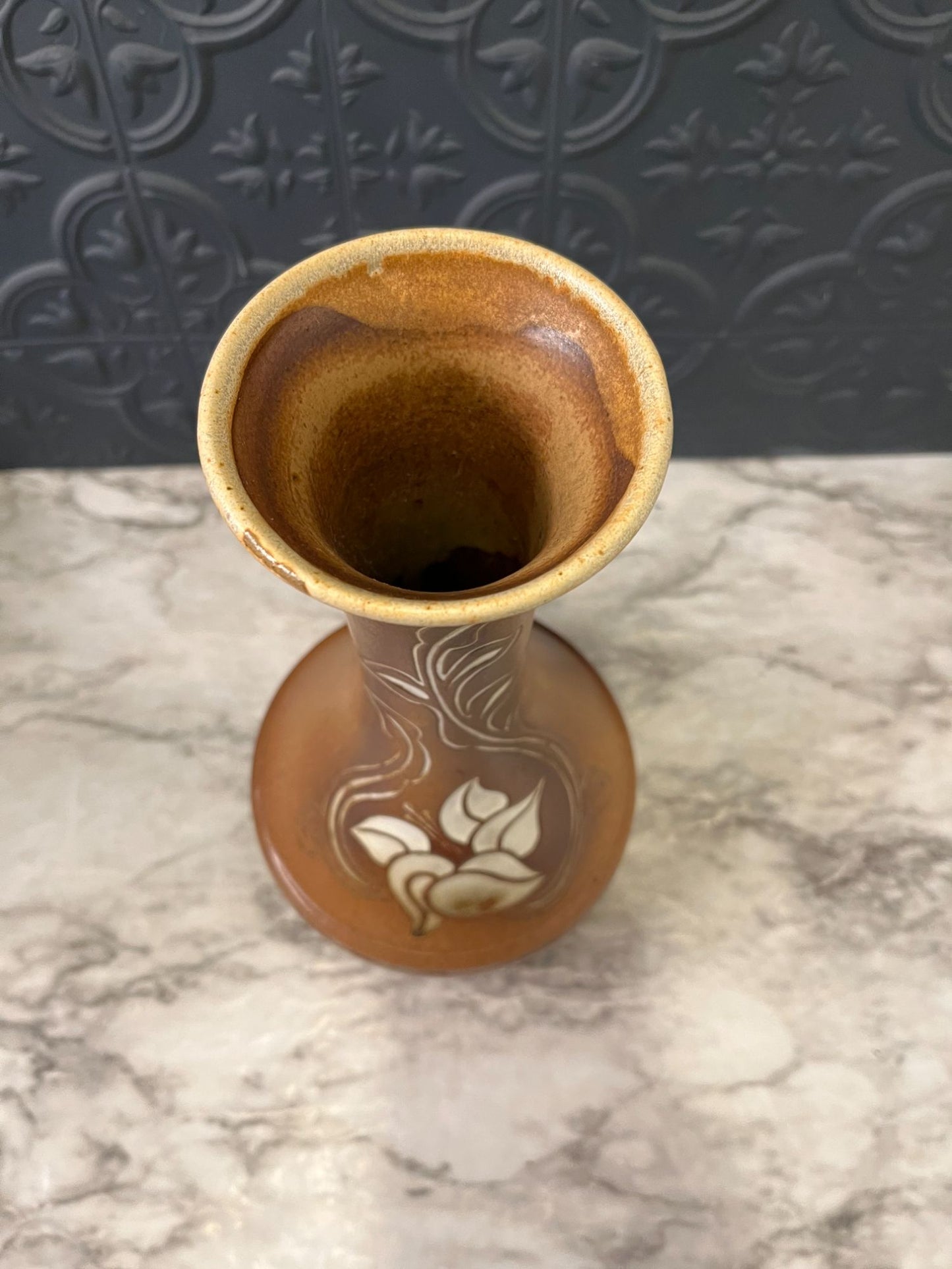 Pottery Craft Brown Vase With Lily