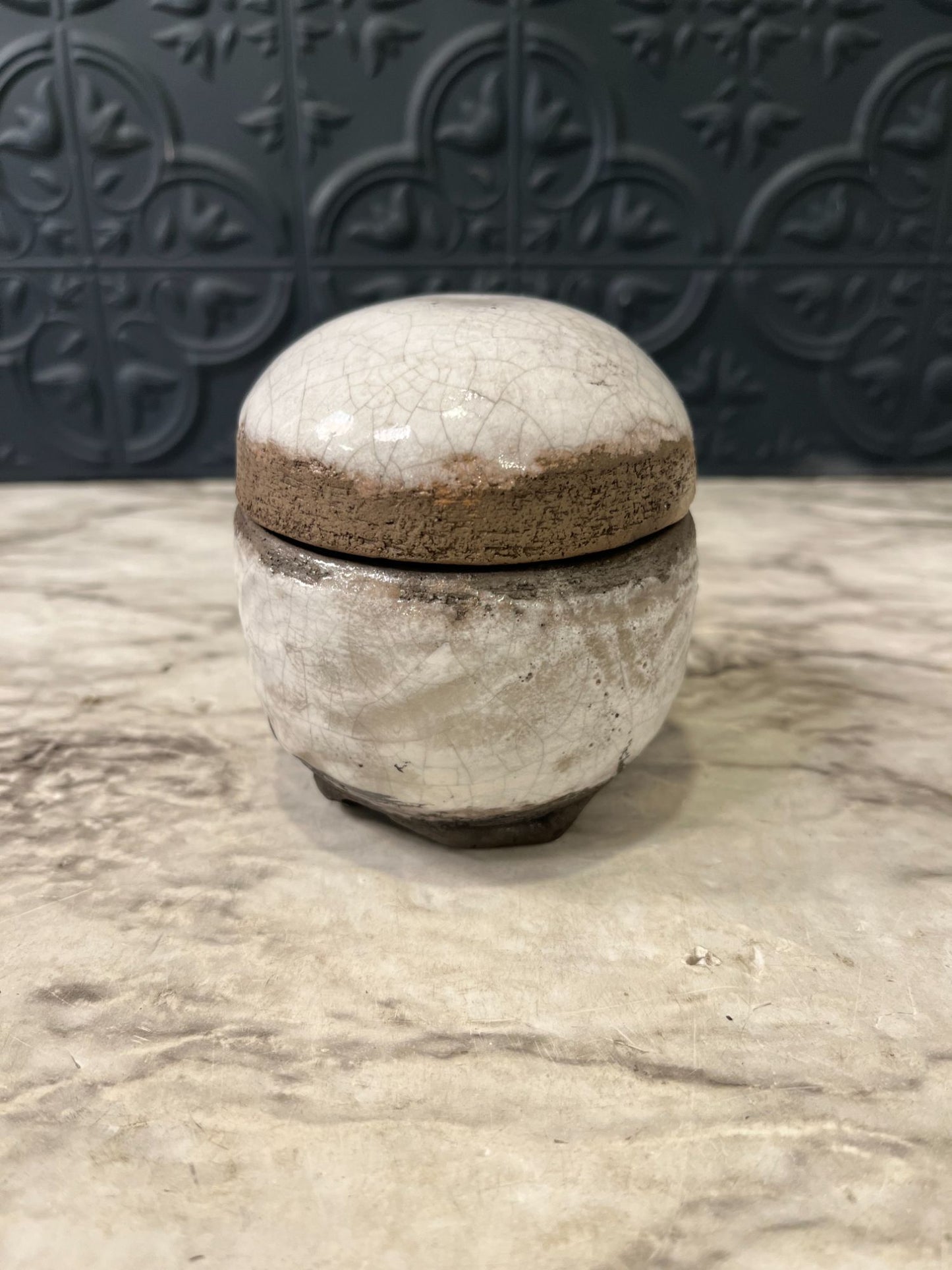White Pottery Round jar with Lid