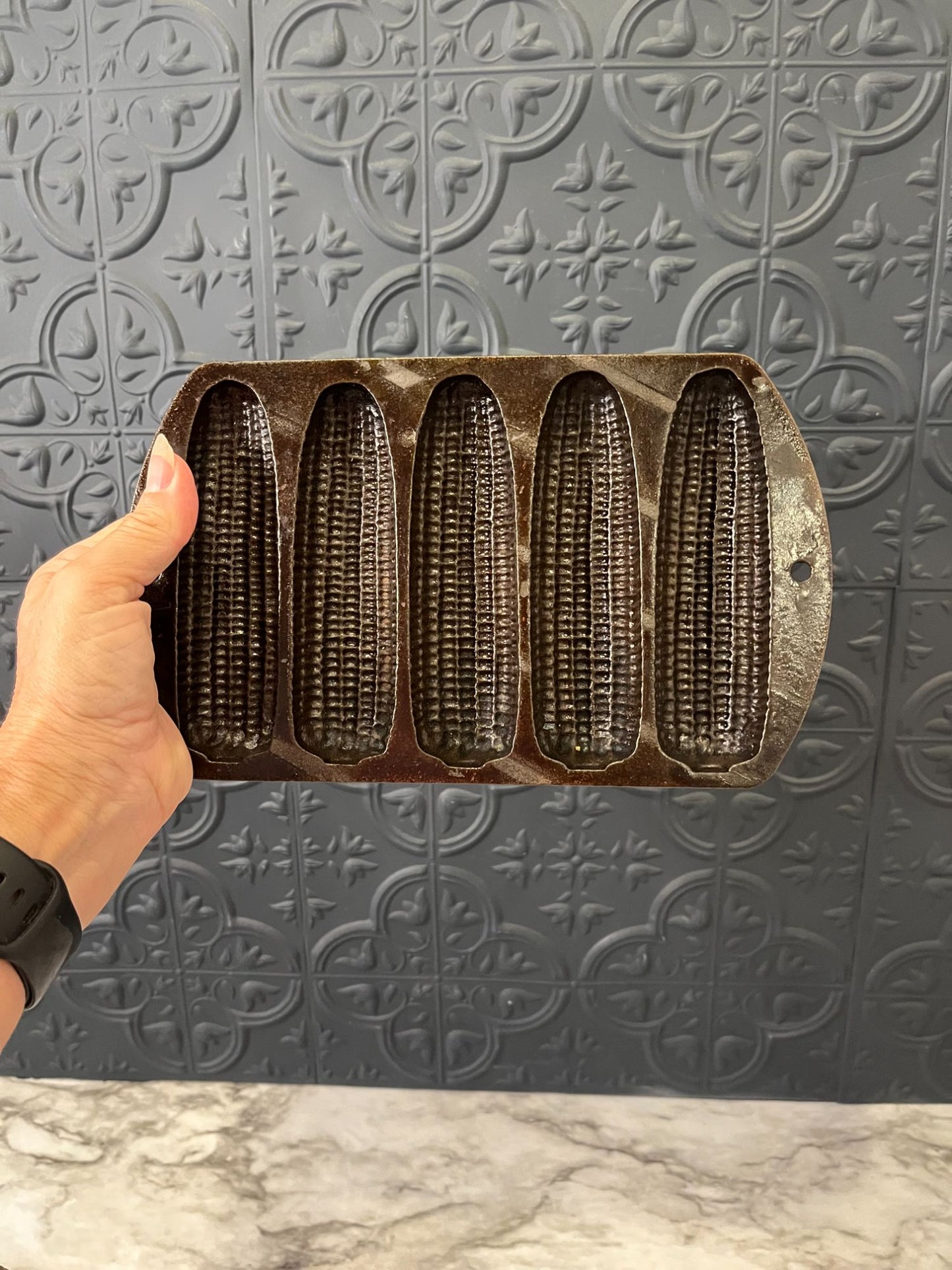 Cast Iron Cornbread 5 slots