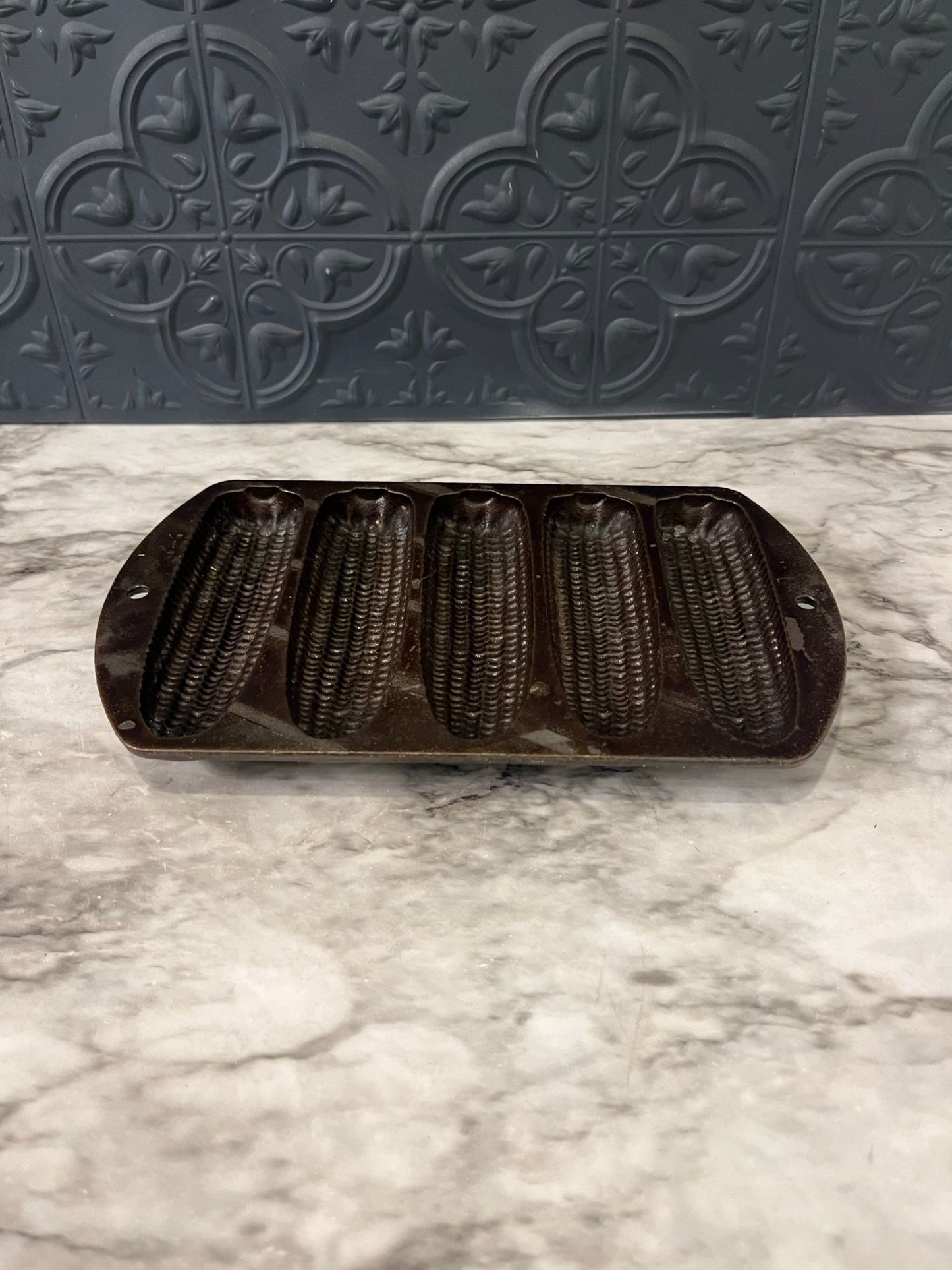 Cast Iron Cornbread 5 slots