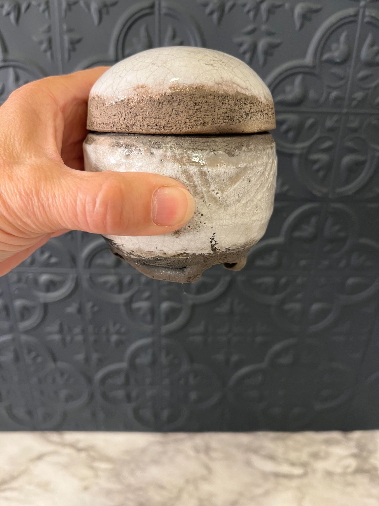 White Pottery Round jar with Lid