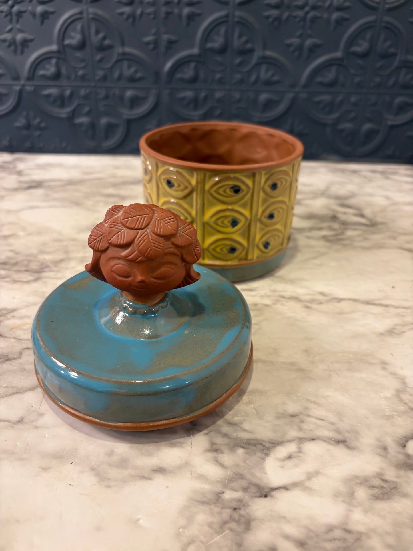 Canister with Head Lid