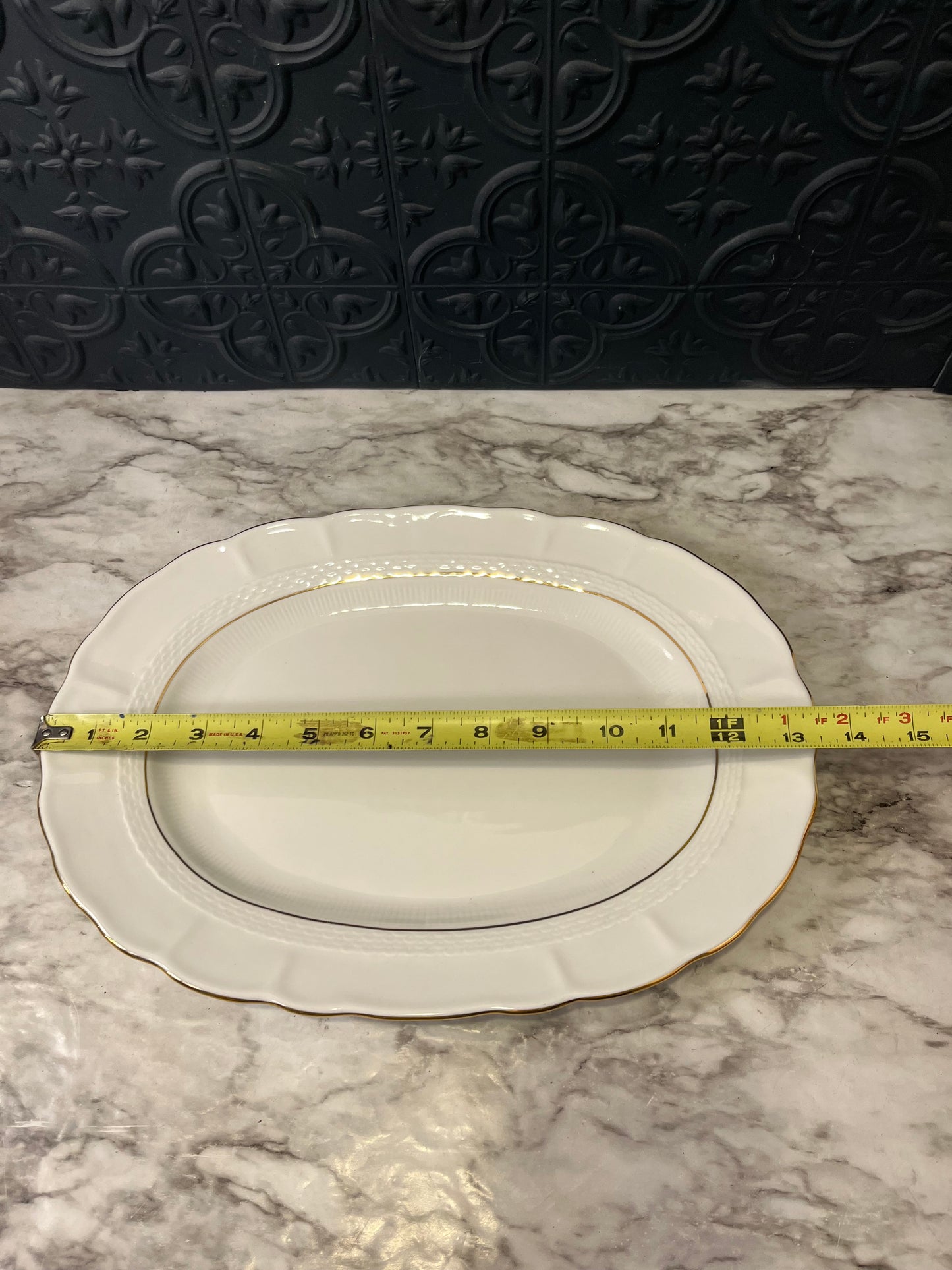 Jrjs Cream Serving Platter with Gold Edge