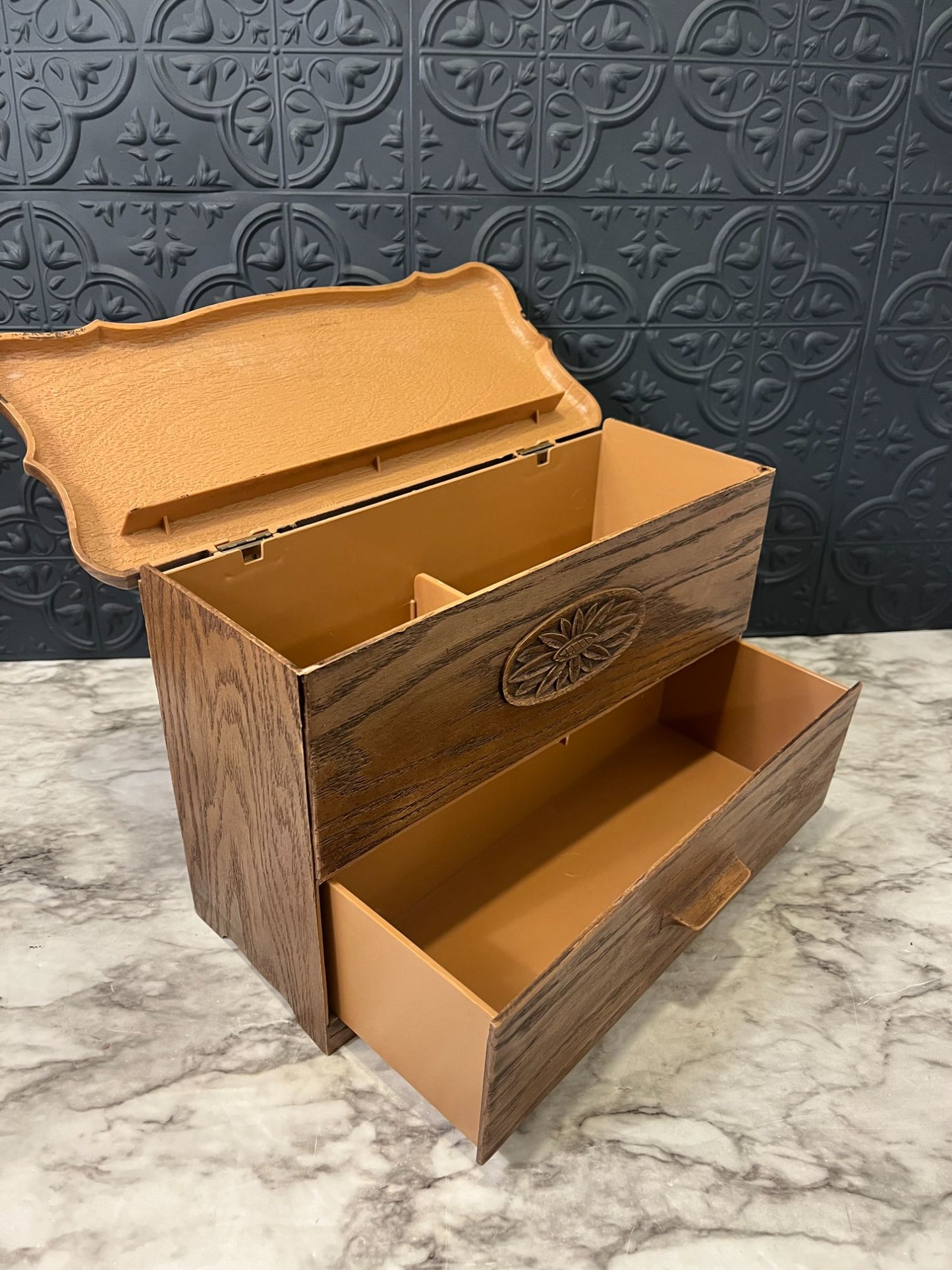 Lerner box with Drawer