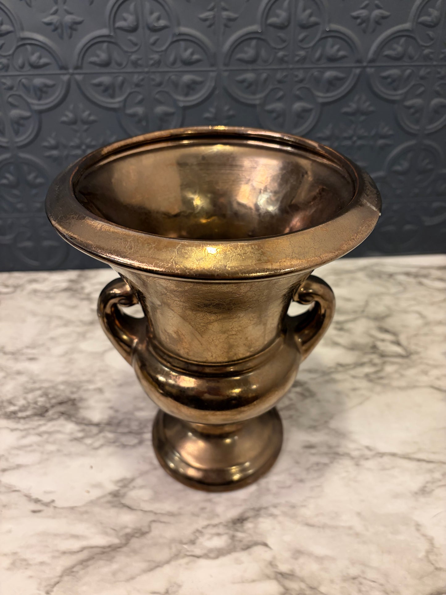 Haegar Bronze Color Trophy Planter