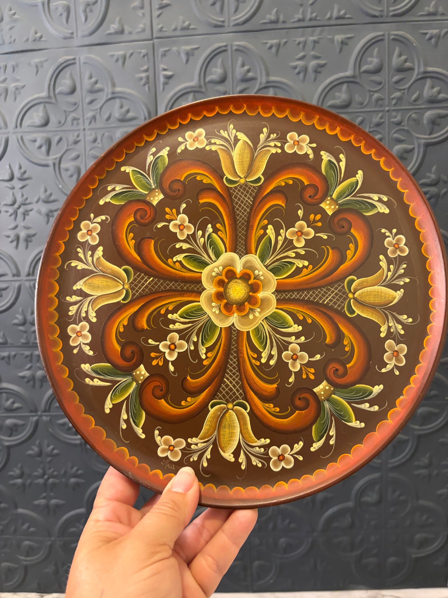 Hand Painted Wood Plate - Thea 1986