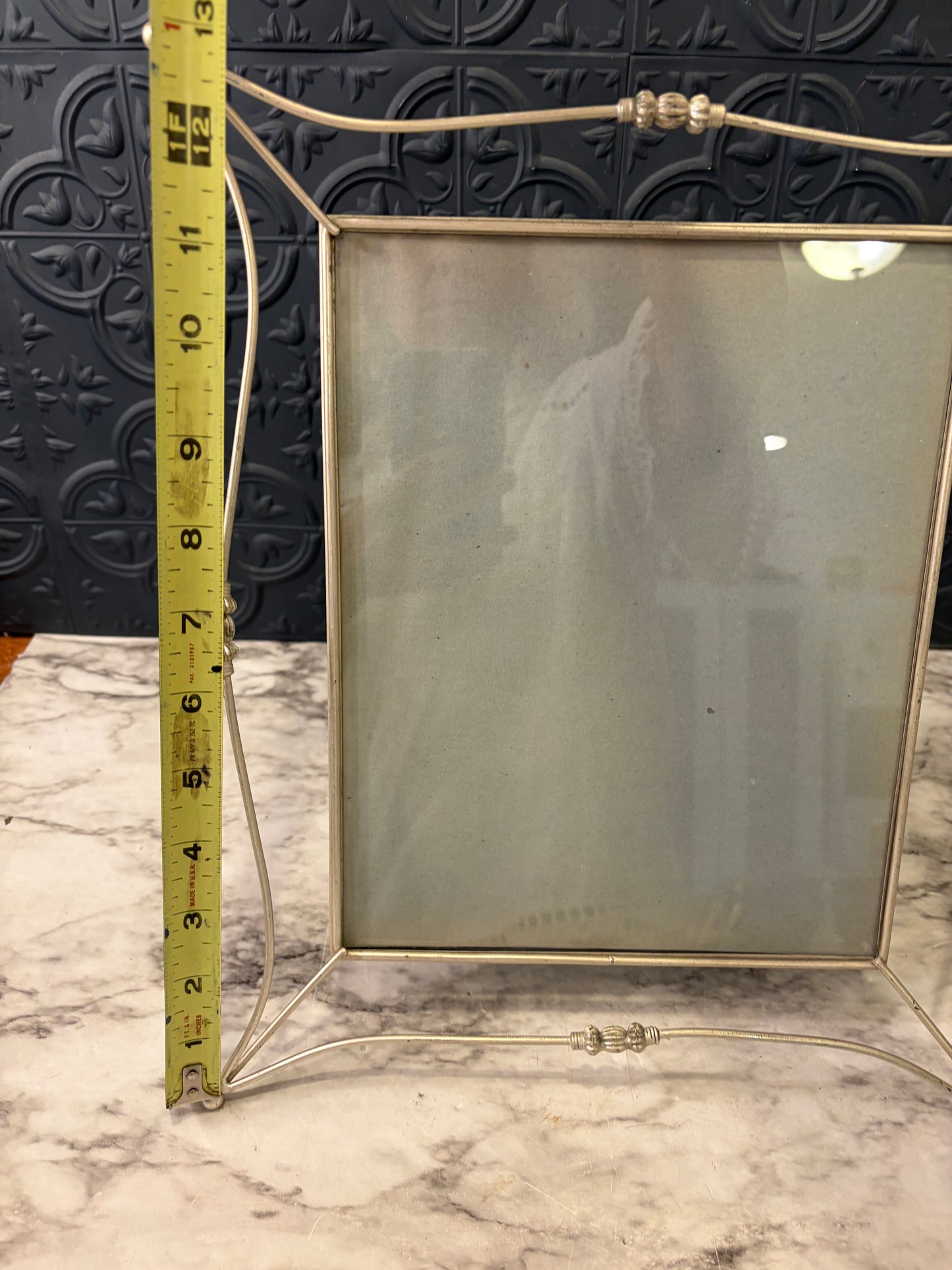 Silvertone Metal Rope Style Frame