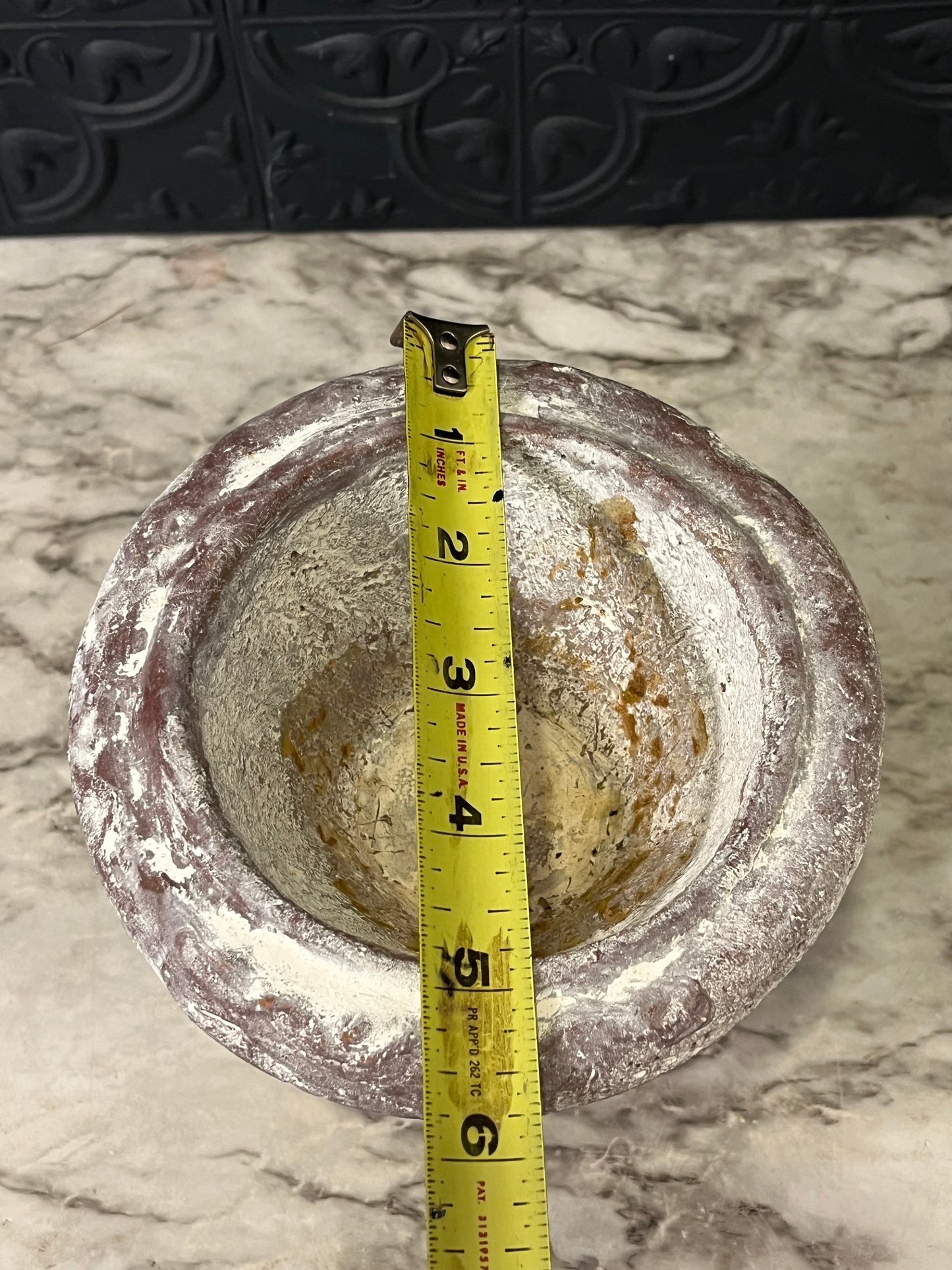 Small Whitewash urn