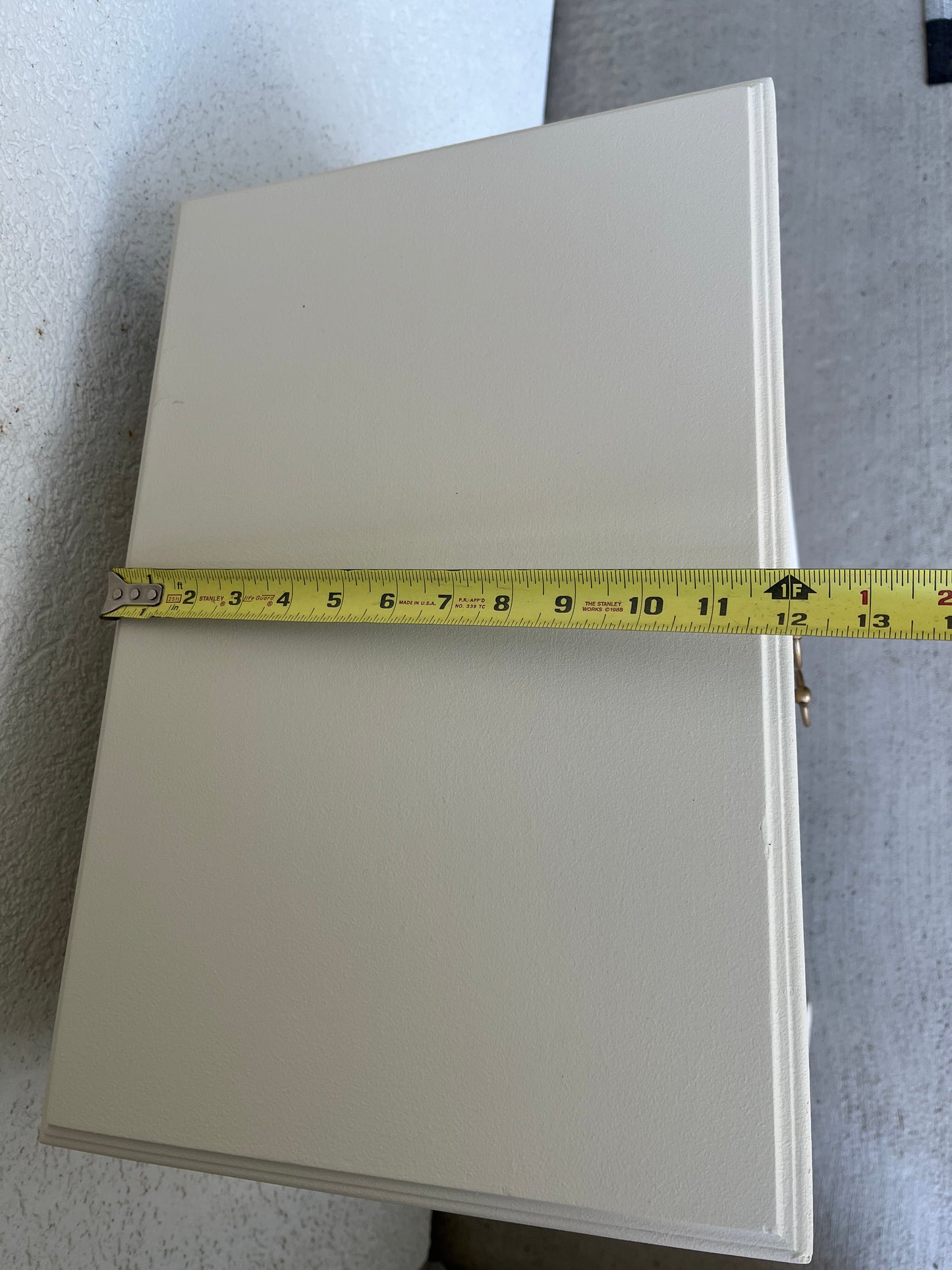 Small Cream Table/sewing