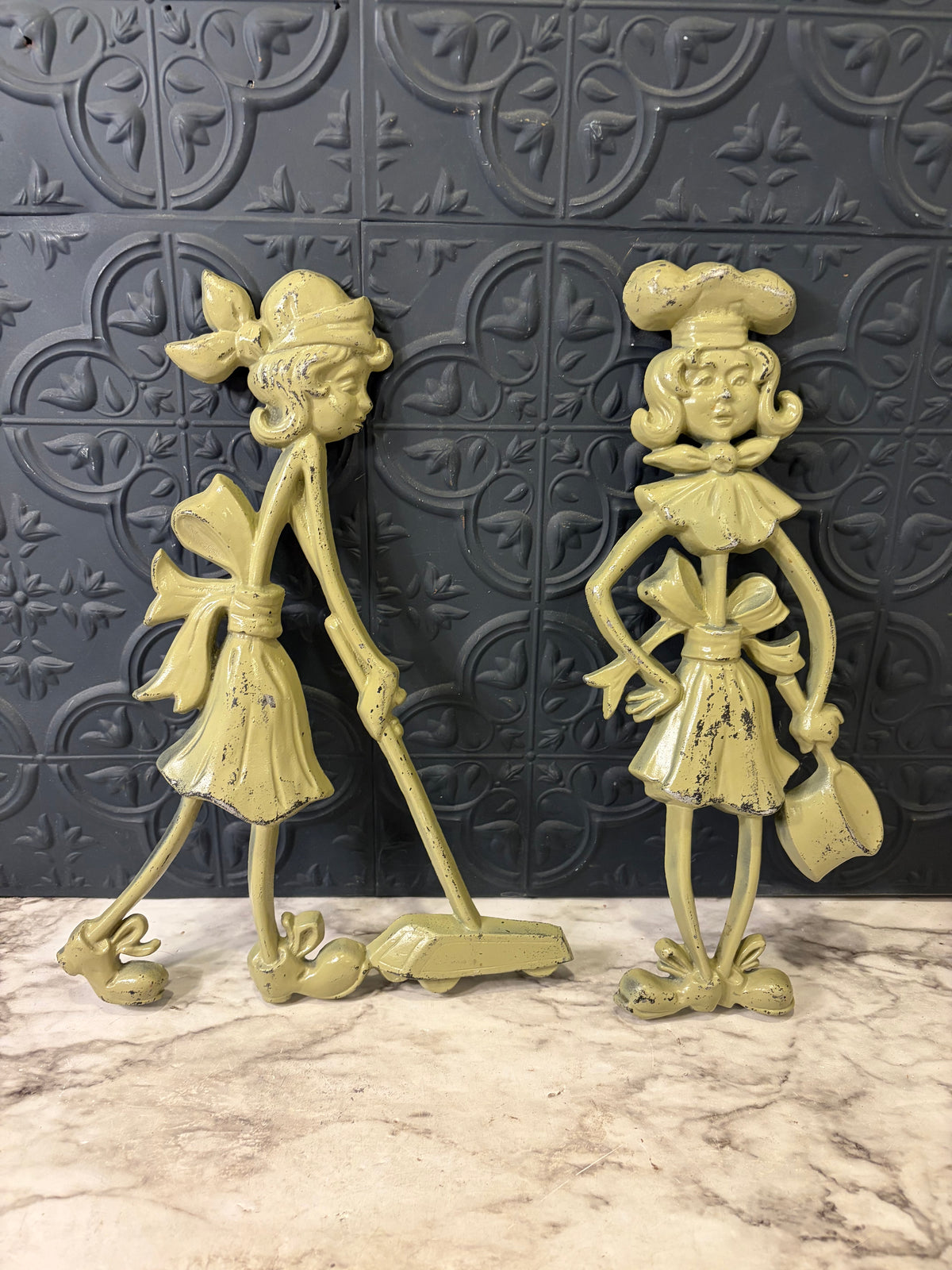 Sexton Set of 2 Aluminum Women