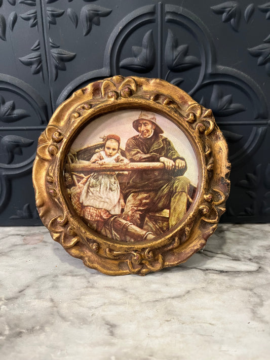 Round Vintage Frame with Print of Old Man and Daughter