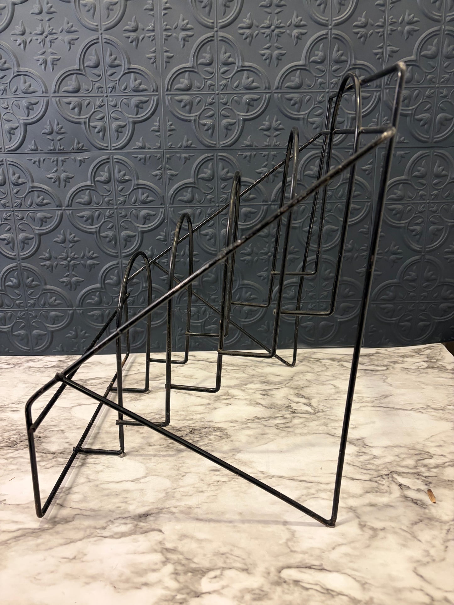 Black Wire Record Holder Forward Facing
