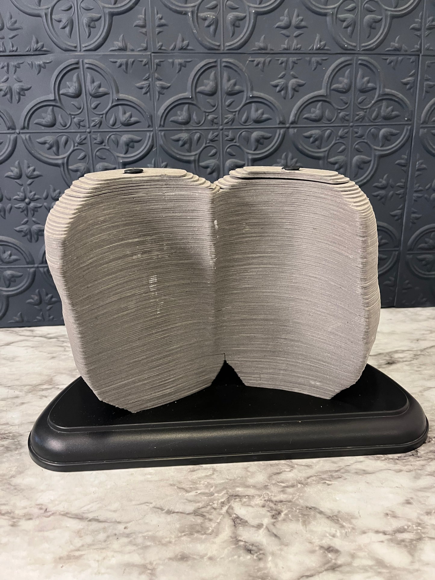 1997 Milton Bradley 3D Drama Masks