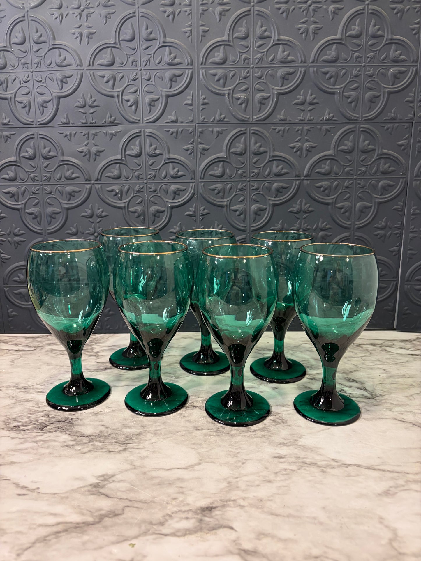 Emerald Teardrop Goblet with Gold rim set of 7