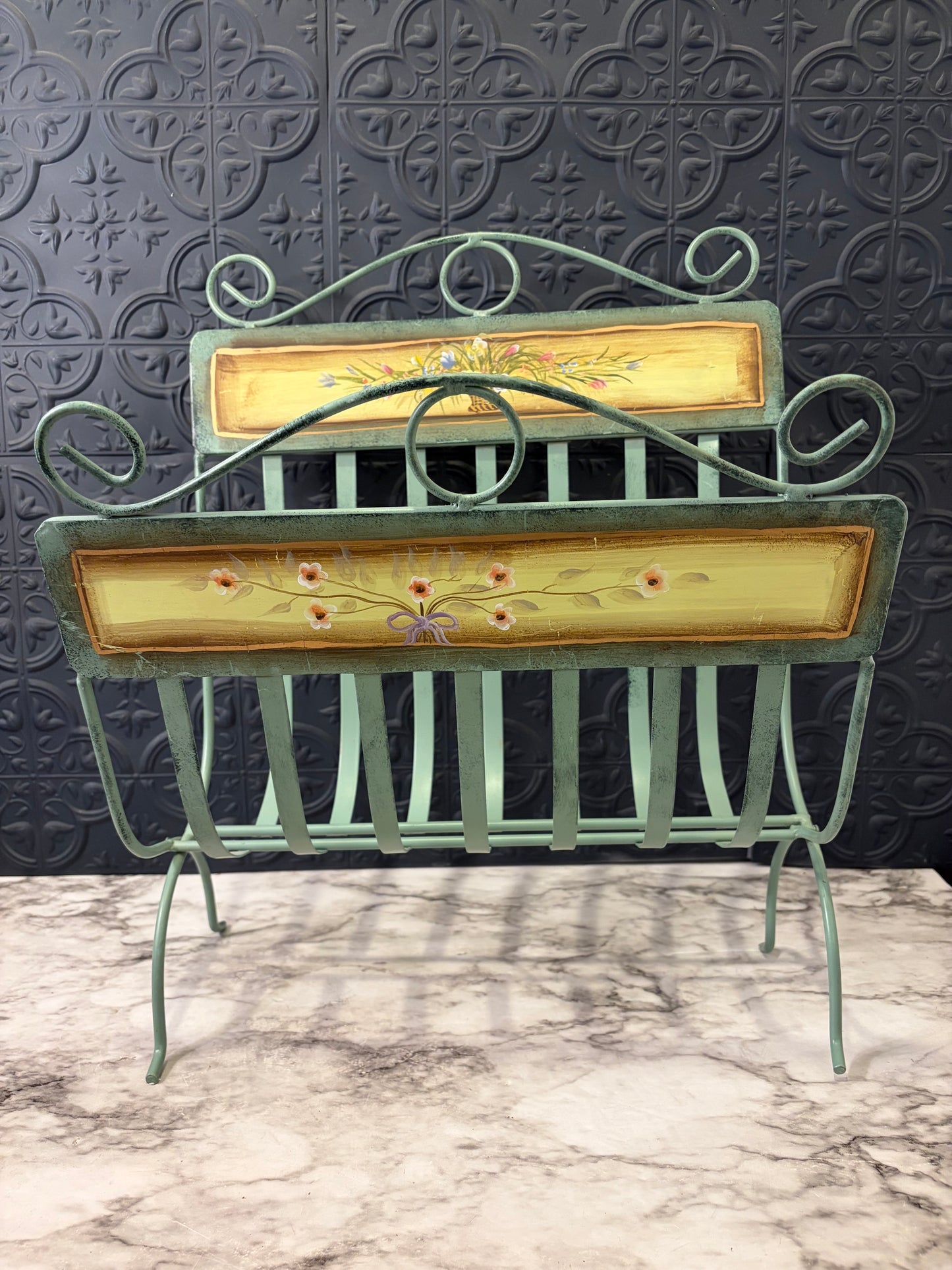 Collapsible Metal Magazine rack with Painted flowers