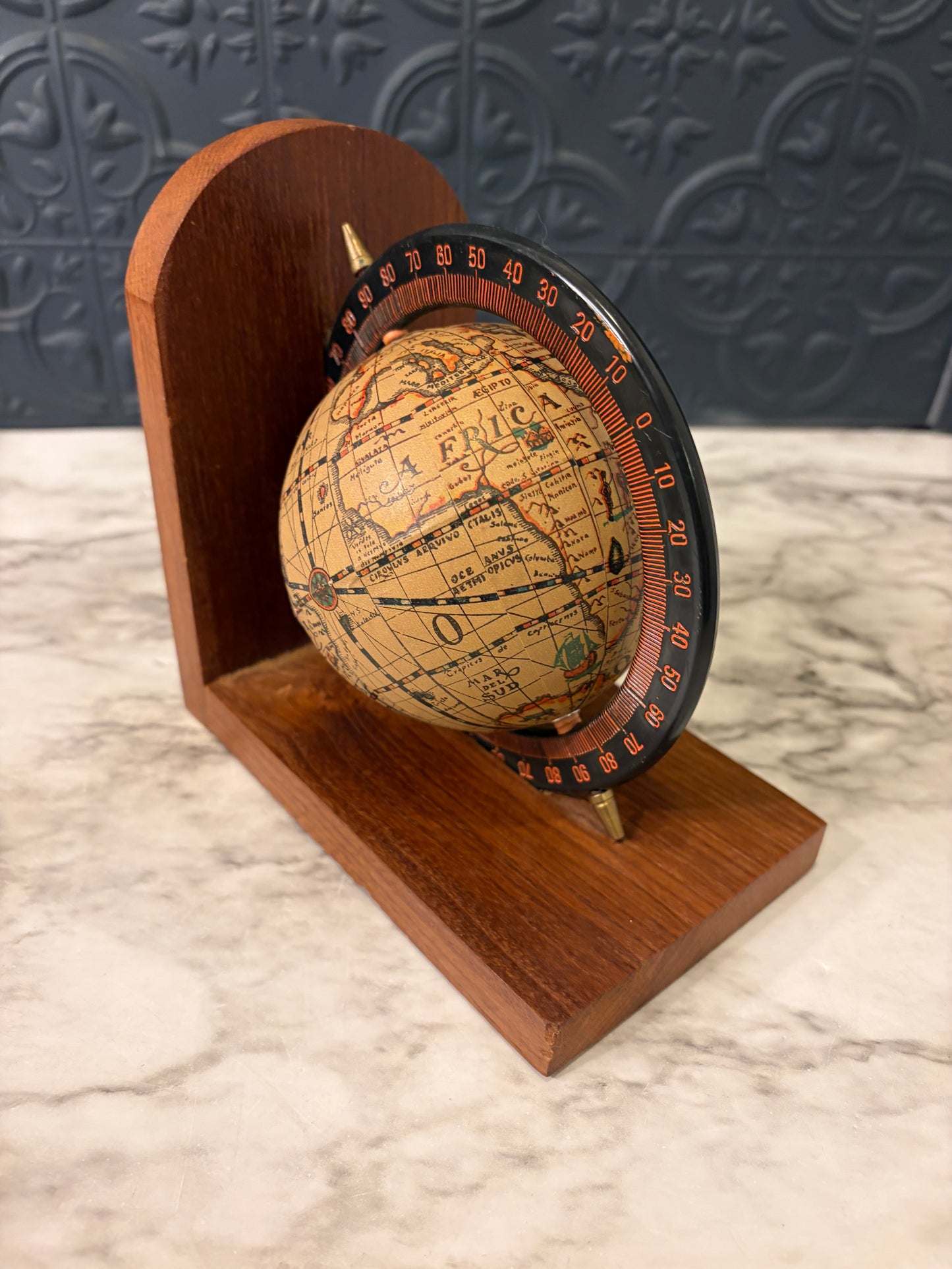 5.5" x 6" Globe Bookend Only One